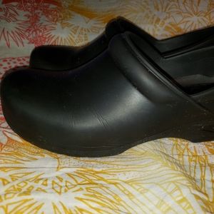 ANYWEAR NURSE SHOES